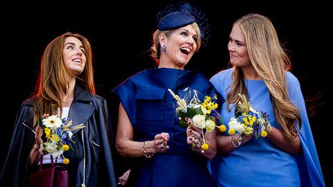 Ex-topvolleybalster kijkt haar ogen uit bij bezoek koningin Maxima en prinses Amalia: 'Ze zijn zó knap'