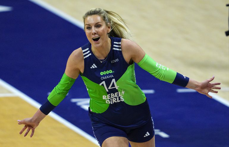 Nederlandse volleybalsters boos na 'seksistische opmerkingen': 'Alsof ik botergeil op dat veld sta'