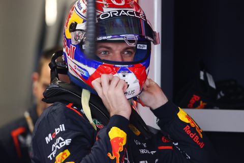 Verslaafde Max Verstappen verlaat Kelly Piquet en pasgeboren baby voor 'stiekem' uitje, maar wordt betrapt...
