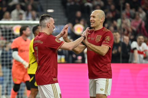 Arjen Robben zoekt maatje Franck Ribery weer op voor emotioneel bericht op grote dag
