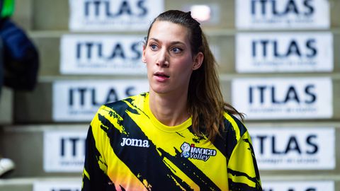 Volleybalicoon ziet flink af na heuglijk nieuws: 'Waarom waarschuwt niemand hiervoor?'