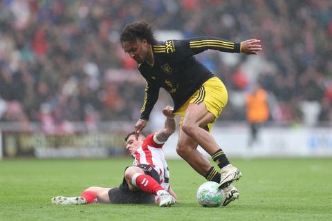 Joshua Zirkzee afgeslacht na nieuw debacle met Manchester United: 'Hij is totaal nutteloos'