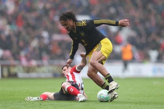 Joshua Zirkzee afgeslacht na nieuw debacle met Manchester United: 'Hij is totaal nutteloos'