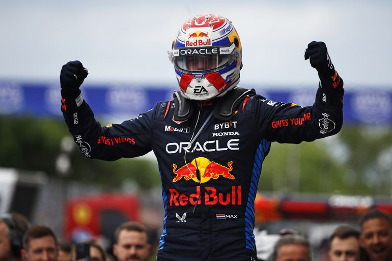 Max Verstappen na zwaarbevochten zege in Canada: 'Het was een krankzinnige race'