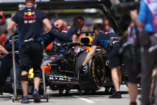 Stewards komen met goed nieuws voor Max Verstappen, Sergio Pérez verklaart dramatische kwalificatie