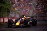 Max Verstappen wint na knotsgekke regenrace in Canada voor Lando Norris