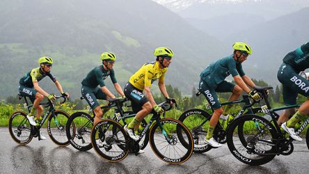 Primoz Roglic wint Critérium du Dauphiné; eerste eindzege sinds transfer