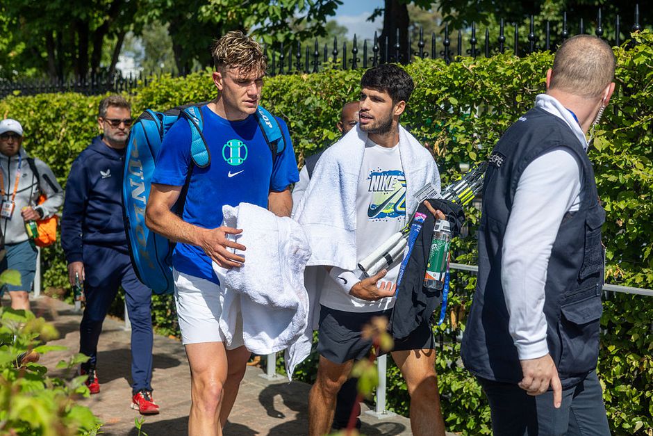 Oud-toptennisser ziet opvallende favoriet voor Wimbledon: 'Alcaraz was vier dagen aan het feesten als een beest'