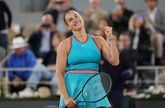 Toptennisster krijgt bijval na pijnlijk einde op Roland Garros: ‘Ga lekker tequila drinken’