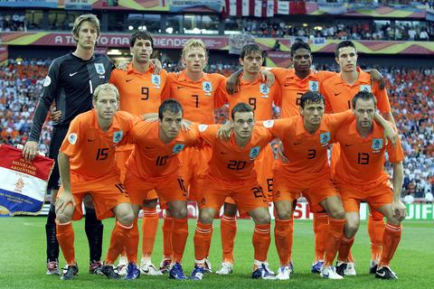 Bezoek van spelersvrouwen Oranje zorgde voor 'ongemakkelijke situatie' op WK voetbal