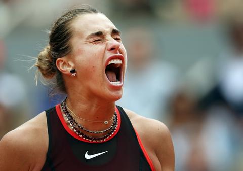 Toptennisster Aryna Sabalenka zorgt voor medelijden op Roland Garros: ‘Ze was aan het krijsen en schreeuwen'