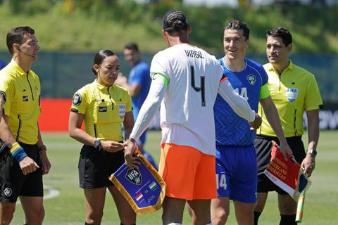 Politie wacht spelers Oezbekistan op voor WK-oefenduel met Nederland: honden ingezet