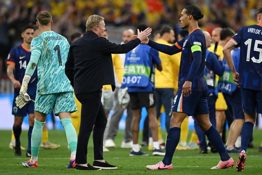 Moet aanvoerder Virgil van Dijk bij Nederland vrezen voor zijn plek tegen Engeland? 'Wel over nagedacht'