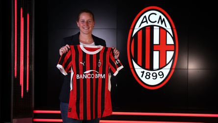 Suzanne Bakker na succes bij Ajax naar AC Milan en gaat met twee Nederlandse speelsters samenwerken