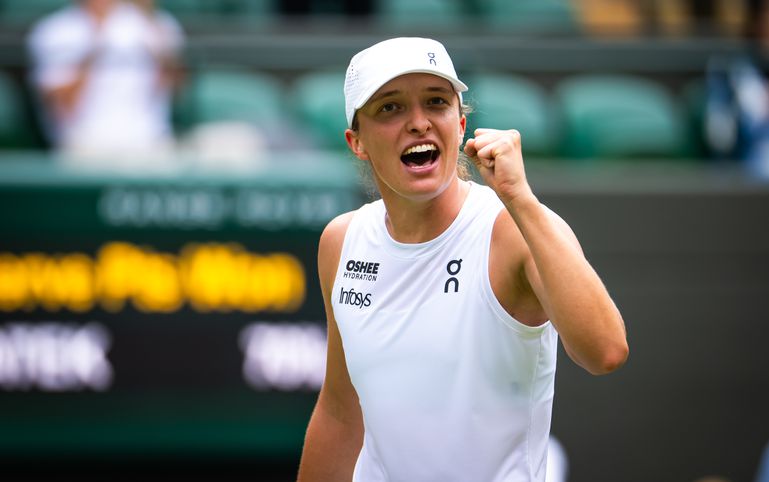 Toptennisster komt met behulp van ballenjongen weg met diefstal op Wimbledon