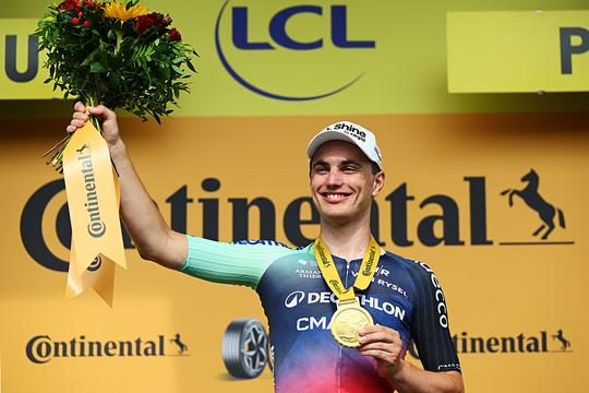 Toursensatie Olav Kooij (24) geniet niet alleen op de fiets: sprinter heeft ook droomwoning in handen