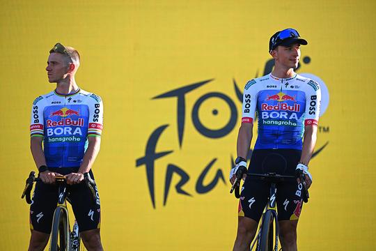Topwielrenner Remco Evenepoel haalt tegenover journalisten keihard uit naar ploeggenoot in Tour de France