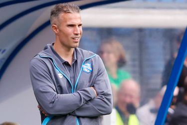 Robin van Persie ziet duidelijke hand van Francesco Farioli bij Ajax: 'Ik zie best veel patronen terug'