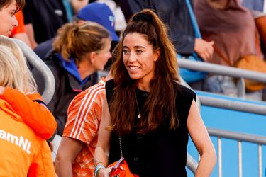 Naomi van As daagt op Olympische Spelen pikante tegenstander van Oranje-hockeysters uit: 'Dan vreet ik een drol uit de Seine op'