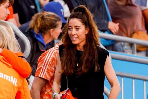 Naomi van As daagt op Olympische Spelen pikante tegenstander van Oranje-hockeysters uit: 'Dan vreet ik een drol uit de Seine op'