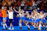 Totale euforie na de beslissende shoot-out in de finale tussen Nederland en China © Getty Images