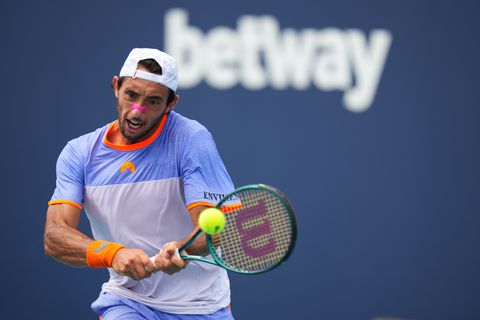 Toptennisser moet portemonnee trekken na opmerkelijke bedreiging: 'Dit is corruptie'