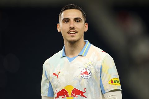 Oorlog in Gaza speelt opmerkelijke rol bij Ajax-transfer Oscar Gloukh: 'Dat wekt angst op'