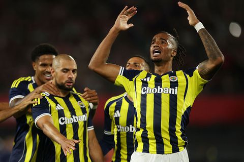 Feyenoord-opponent Fenerbahçe haalt woest uit naar scheidsrechter: 'Een schande'