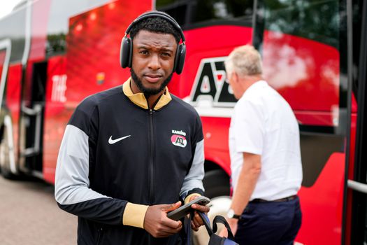 Riechedly Bazoer ziet geen uitzicht op speeltijd bij AZ en profiteert van Turkse transferperiode