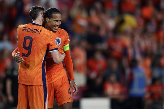 Dankbare Virgil van Dijk geeft speech in kleedkamer: 'Vooral mijn gezin, dat mijn steun en toeverlaat is'