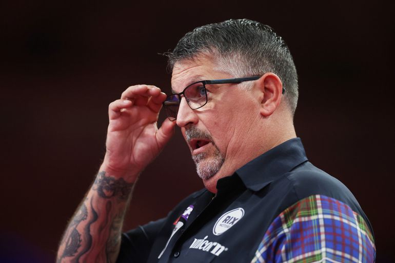 Bizar: ex-wereldkampioen darts kan boete krijgen voor deze sportieve actie