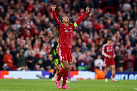 Xavi Hernández ziet Oranje-internationals indruk maken bij Liverpool tijdens Champions League-kraker