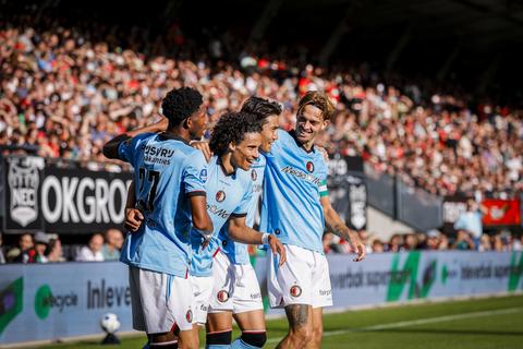 Live FC Barcelona - Feyenoord | Rotterdammers maken zich op voor heerlijk CL-affiche