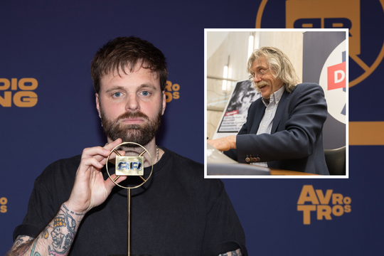 Tim Hofman vól verbazing over 'aandoenlijk vriendelijke' Johan Derksen: 'Wat me nou overkomen is...'