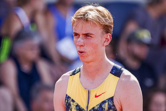 Nederlandse topatleet Niels Laros (21) deelt na maanden van blessureleed eindelijk goed nieuws