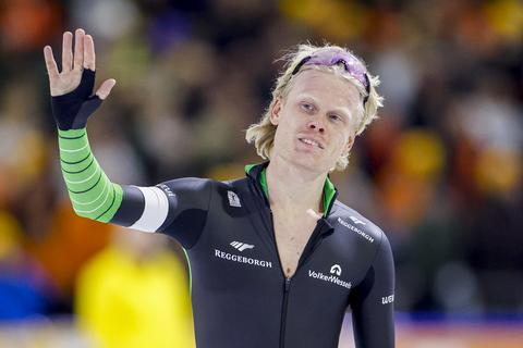 Topschaatser Tim Prins (23) spreekt openhartig over donkere tijd: 'Het kaarsje ging uit'