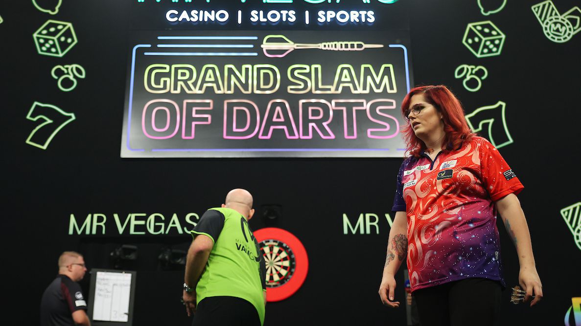 Grand Slam of Darts | Nederlanders openen 'poule des doods' met torenhoge gemiddeldes, Danny Noppert en Michael Van Gerwen winnen