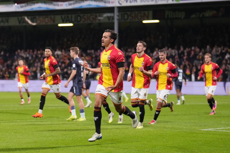 Live Eredivisie | Feyenoord kijkt door onhandig moment tegen vroege achterstand aan bij Go Ahead Eagles