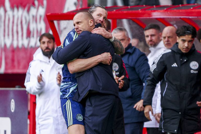 Wout Weghorst openhartig over moeilijke periode bij Ajax na vertrek John Heitinga: 'Daar heb ik last van gehad'