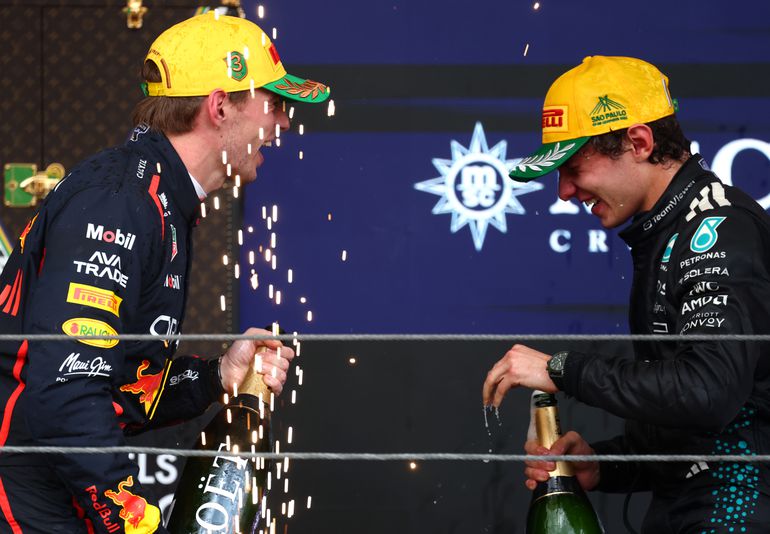 Vol ongeloof kijkt Max Verstappen terug op zijn zinderende inhaalrace in Brazilië: 'Totaal niet verwacht'