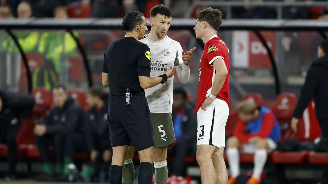 Veelbesproken AZ-verdediger Wouter Goes zorgt voor woeste PSV'er Ivan Perisic met opmerkelijke actie