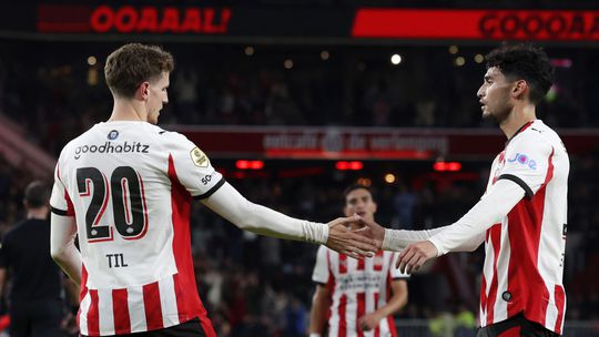 PSV-trainer Peter Bosz doet opmerkelijke uitspraak na heldenrol Guus Til: 'Ricardo Pepi is onze eerste spits'