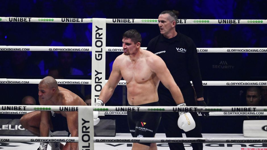 Kickbokser Rico Verhoeven (35) heeft slecht nieuws voor zijn fans: 'Tegen die tijd ben ik gestopt'