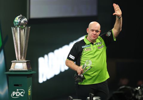 Torenhoog prijzengeld WK darts zorgt voor ongeloof bij Michael van Gerwen: 'Nooit durven dromen'