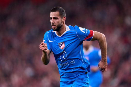 Topvoetballer David Hancko toont bij PSV zijn liefde voor Feyenoord: 'Misschien is het ook bijgeloof'