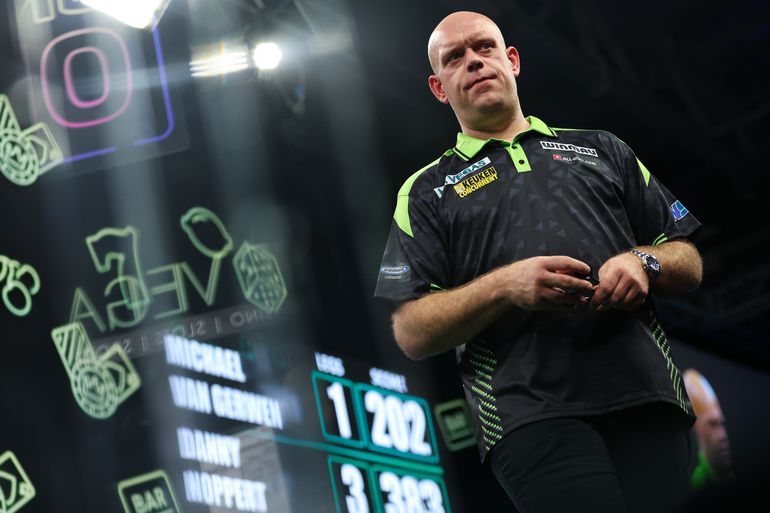 Scheiding en zieke vader tekenden 'zwaar jaar' topdarter Michael van Gerwen: 'Doet heel veel met me'