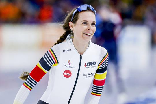 Gestopte topschaatsster (30) beleeft prachtige vuurdoop in nieuwe sport: 'Ik volgde het al op televisie'