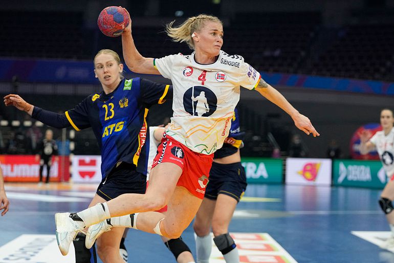 Bizarre boetes tijdens WK handbal zorgen voor irritatie: 'Ik vind het echt ongelooflijk'