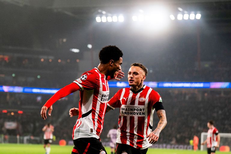 PSV'er Malik Tillman over onbreekbare band met moeder en Noa Lang: 'We maken er een gezellige boel van'