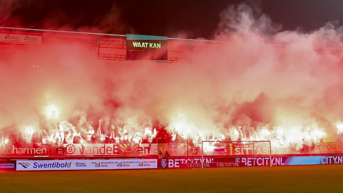 Alles erop en eraan in eerste Eredivisie-wedstrijd 2025: vuurwerk en hattrick Go Ahead-sensatie